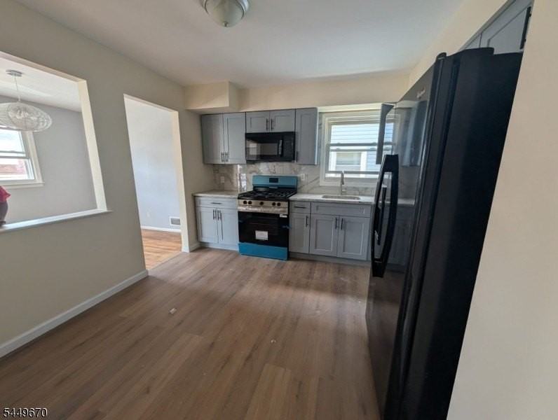 46 Sager Pl - Photo 2 of 14