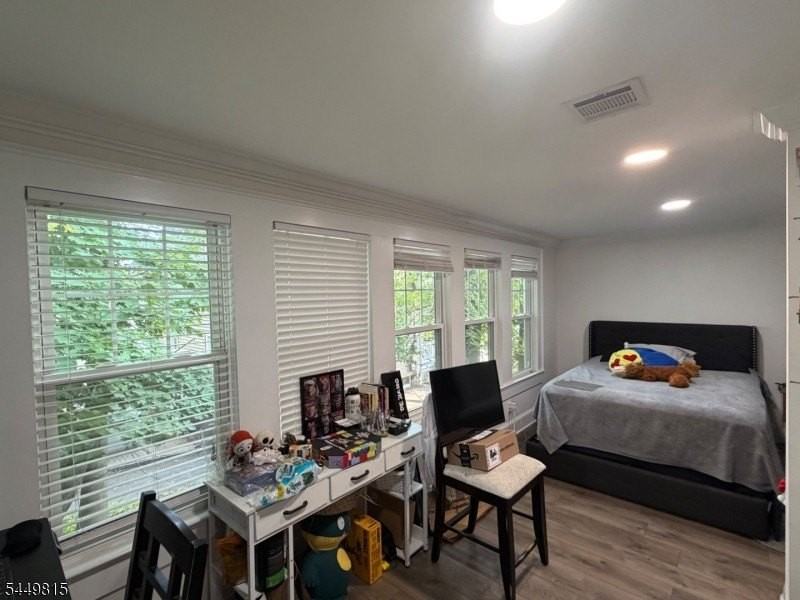 47 Lawrence Ave #B - Photo 6 of 12