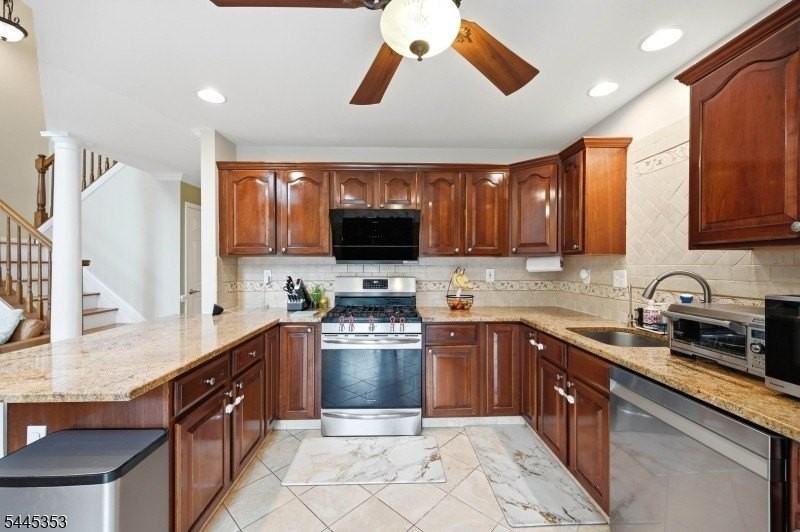 18 Clark Ct - Photo 7 of 33