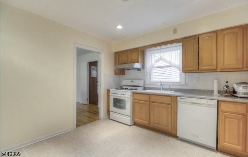 6 Glannon Rd - Photo 4 of 13