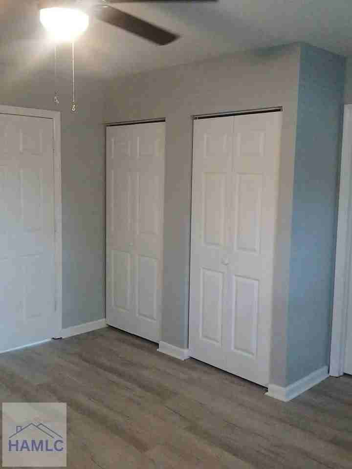 131 Rolland St - Photo 6 of 8