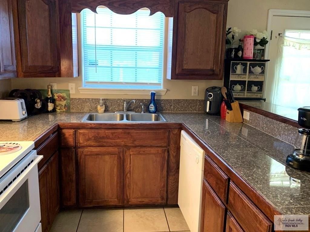 2617 Ailani Cir - Photo 2 of 8