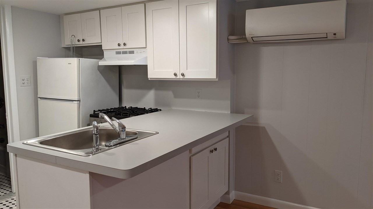 165 10th St #GL - Photo 2 of 11