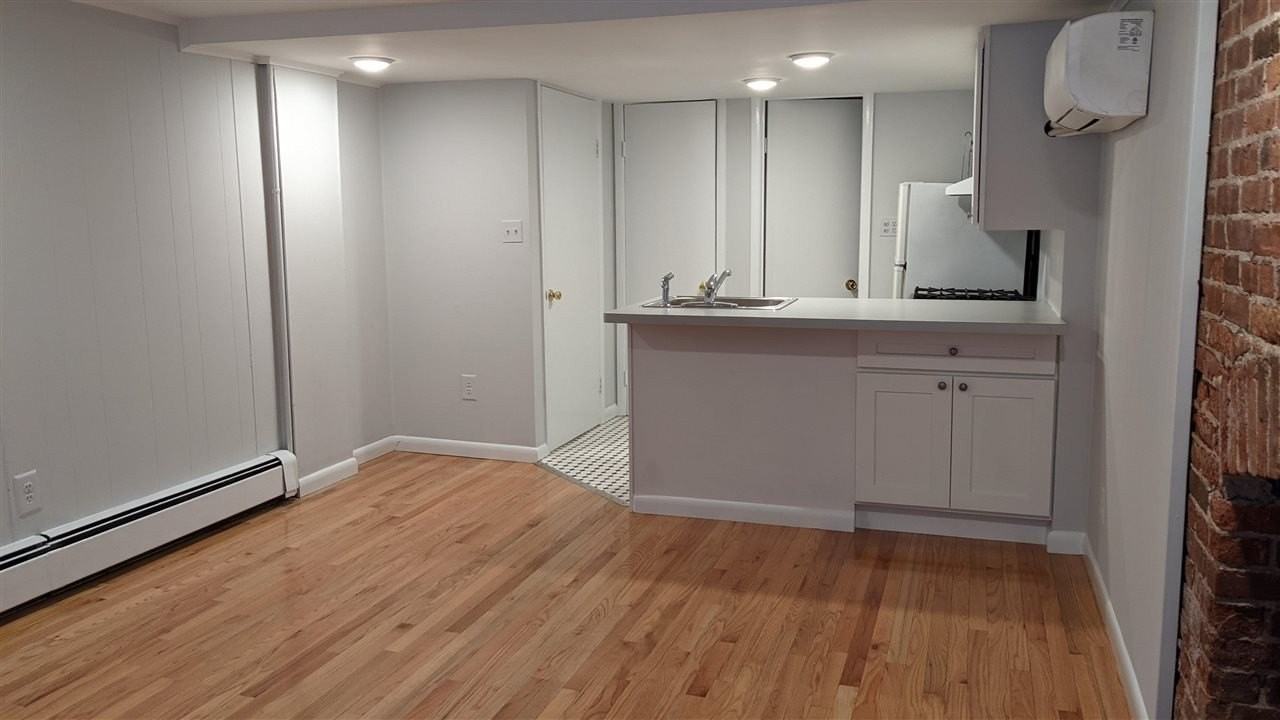 165 10th St #GL - Photo 5 of 11