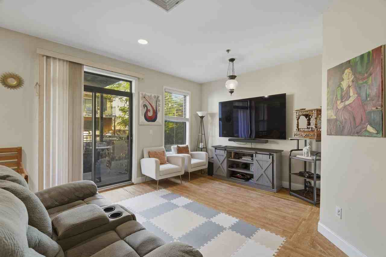 416 Grand St #3B - Photo 6 of 25