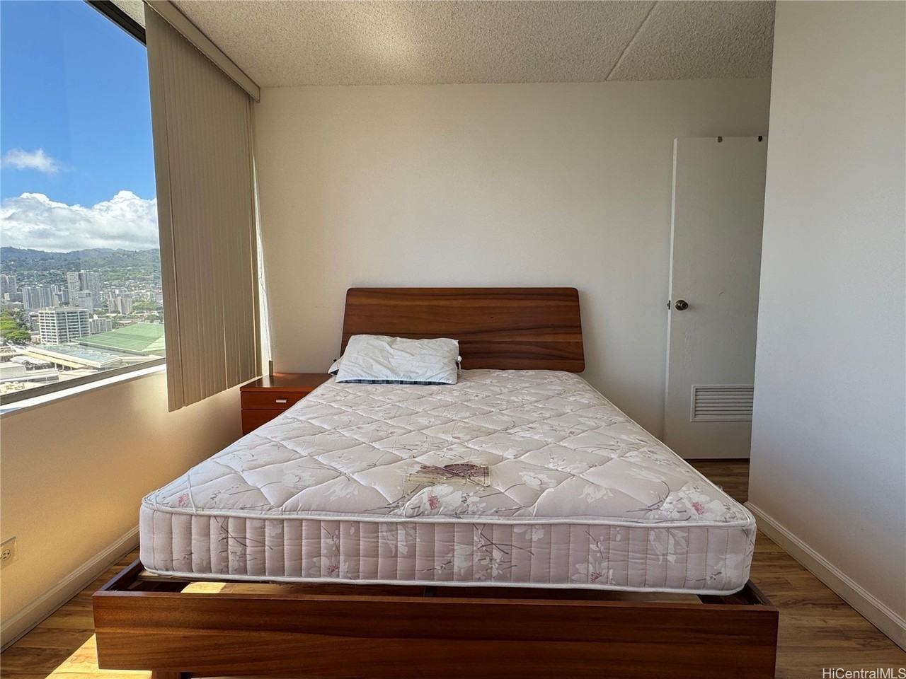 411 Hobron Ln #2614 - Photo 5 of 9