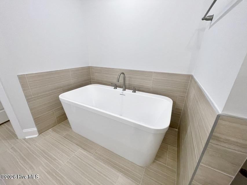 2005 Newbury Way #B - Photo 6 of 16