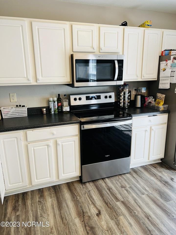 4260 Williamsbrook Ln #A - Photo 6 of 14