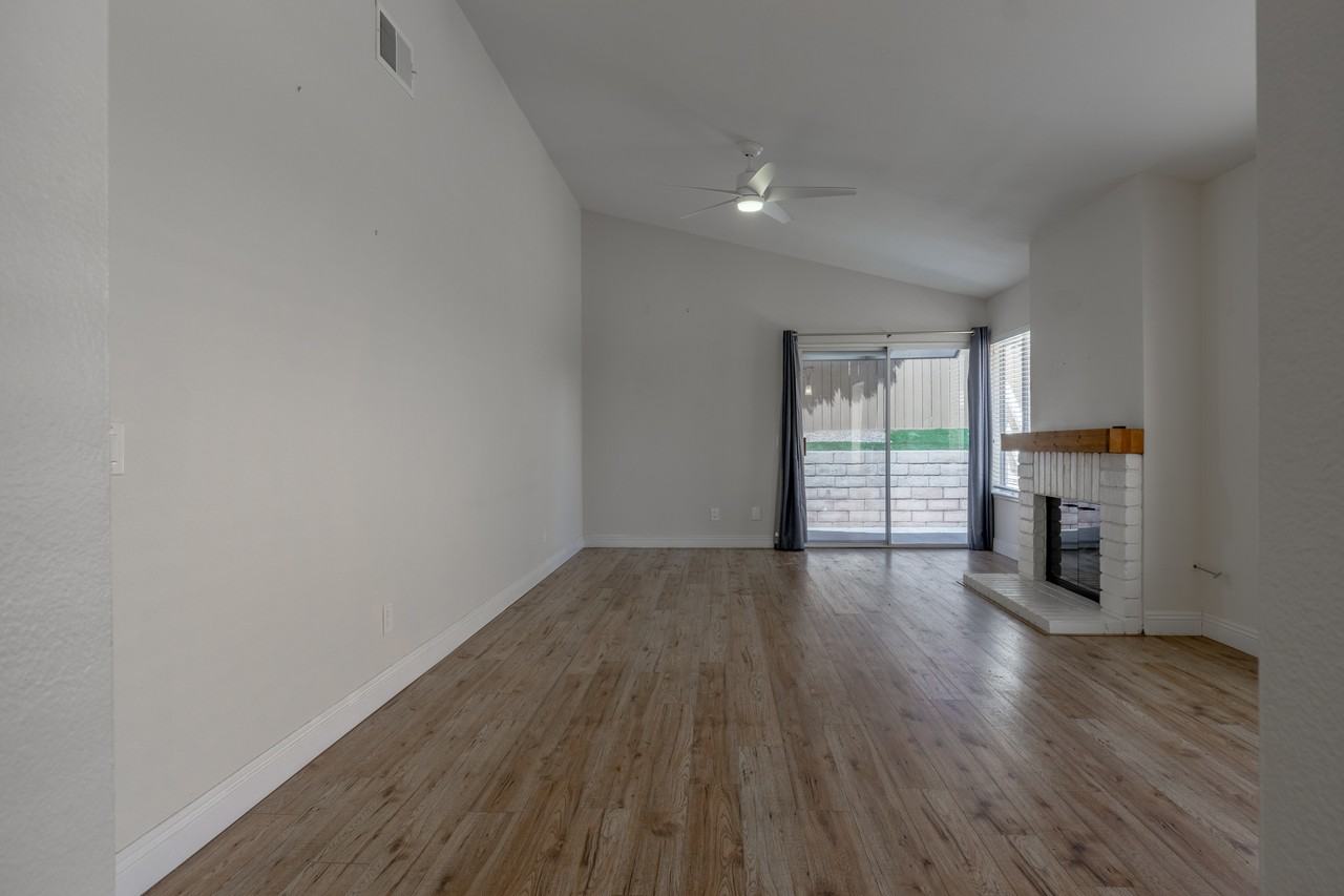 27263 Family Cir #1 - Photo 4 of 22