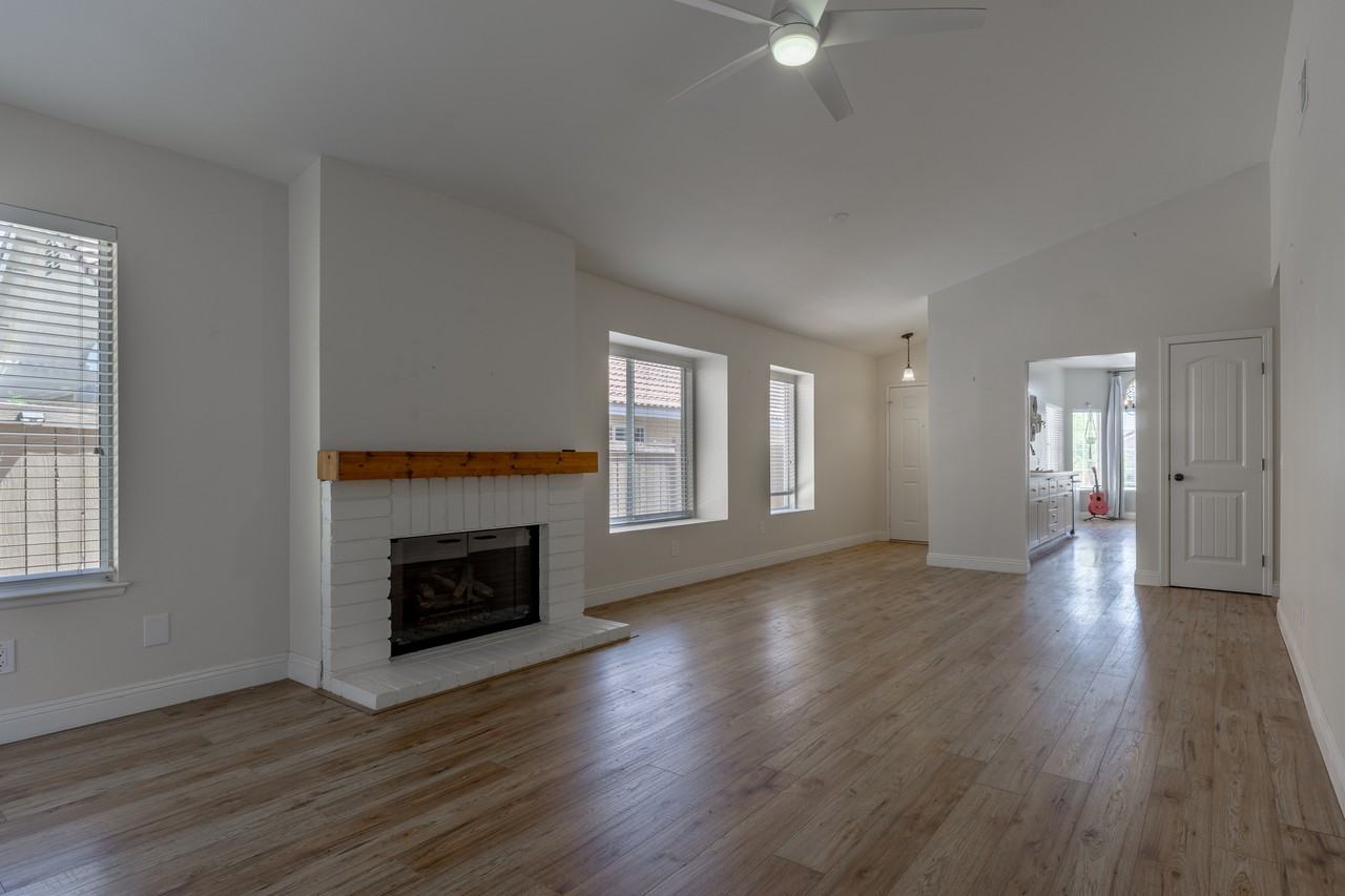 27263 Family Cir #1 - Photo 6 of 22