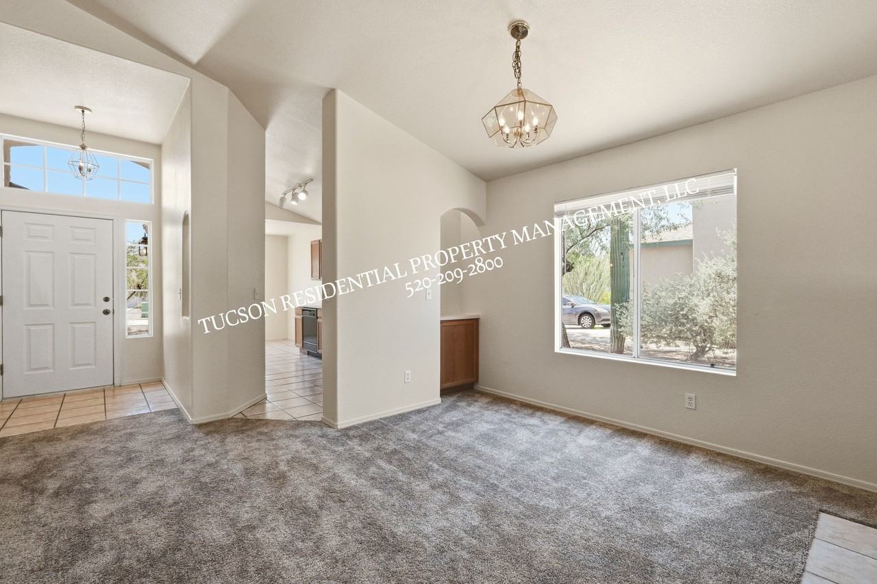 3752 W Sunbright Dr #1 - Photo 4 of 36
