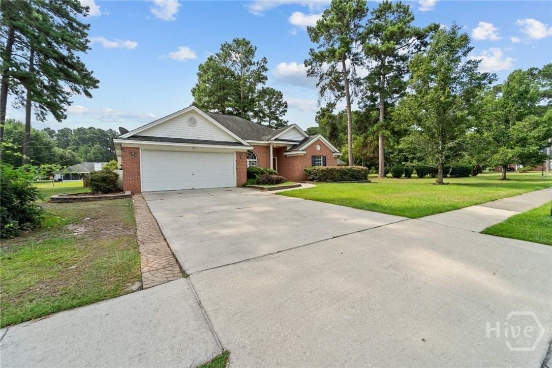 119 Pampas Dr - Photo 2 of 46