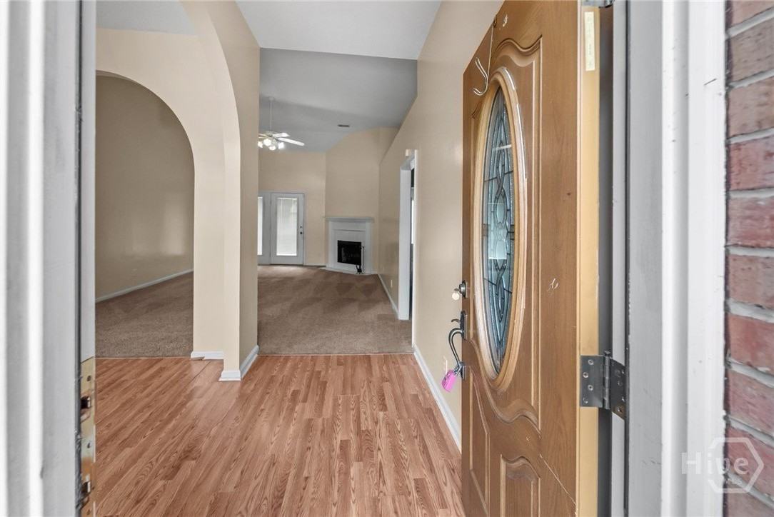 119 Pampas Dr - Photo 4 of 46
