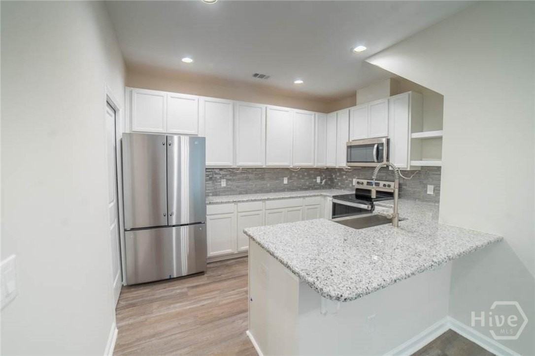 131 Lower Creek Dr - Photo 4 of 31