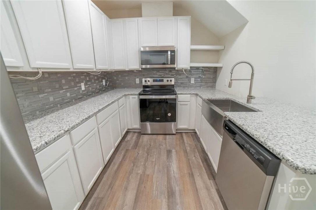 131 Lower Creek Dr - Photo 5 of 31