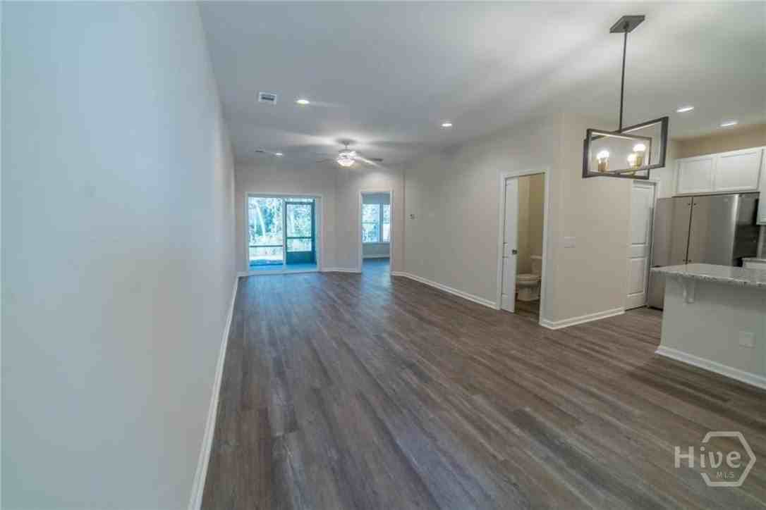 131 Lower Creek Dr - Photo 6 of 31