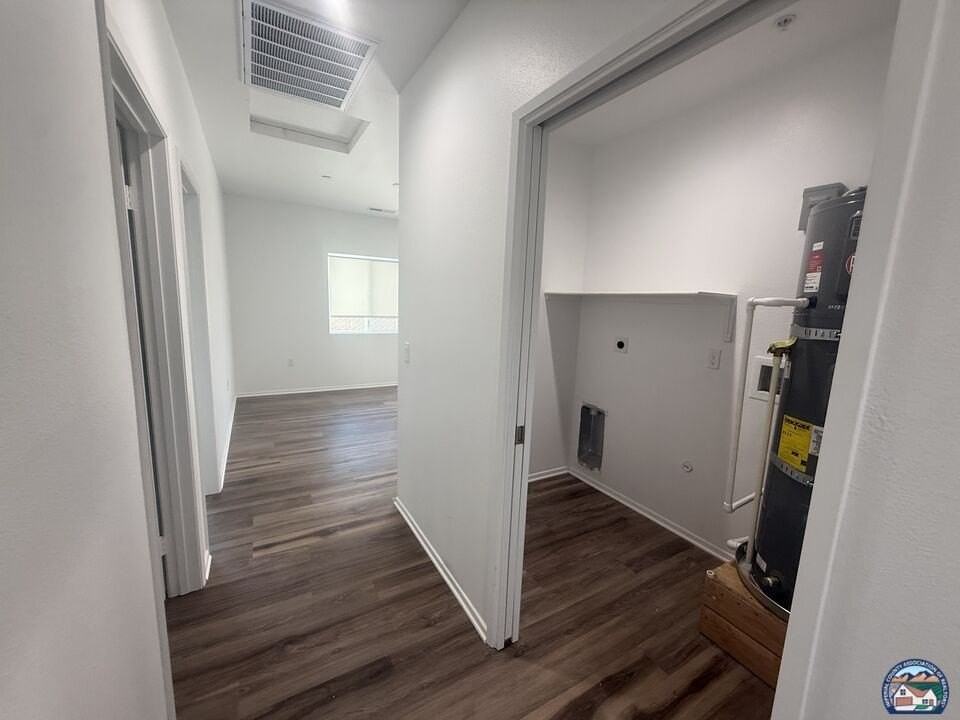 518 S F St - Photo 7 of 18