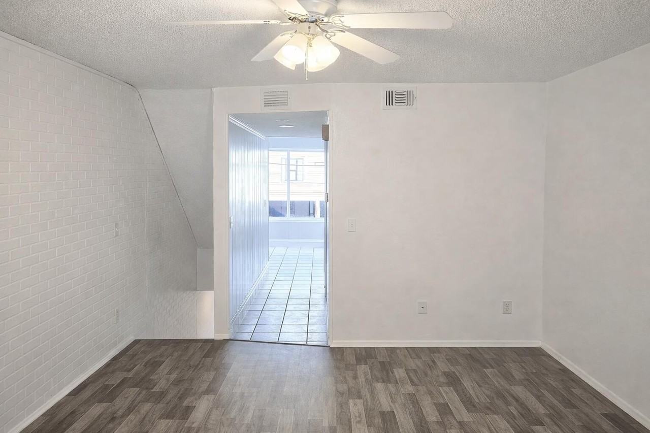 3314 Northside Dr #55 - Photo 3 of 23