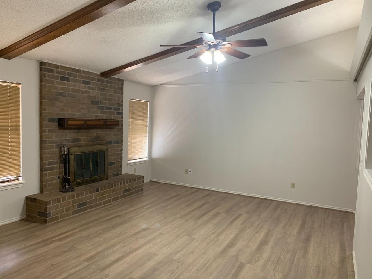 408 Ironton Ave - Photo 2 of 12