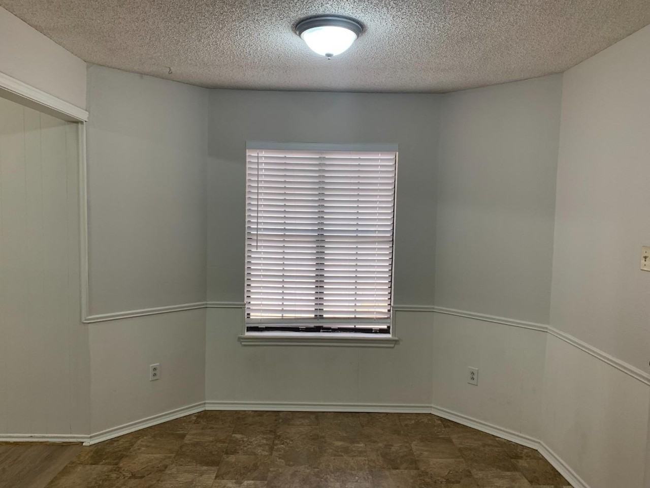 408 Ironton Ave - Photo 5 of 12