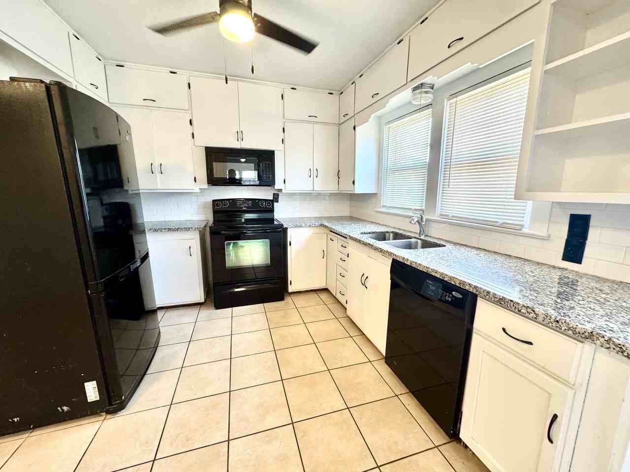 1602 Avenue X - Photo 6 of 30