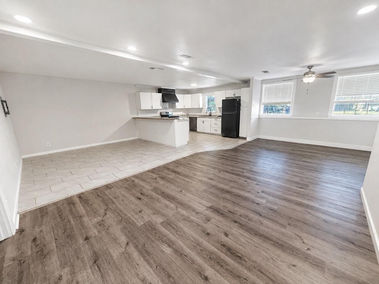 4821 24th St - Photo 2 of 33