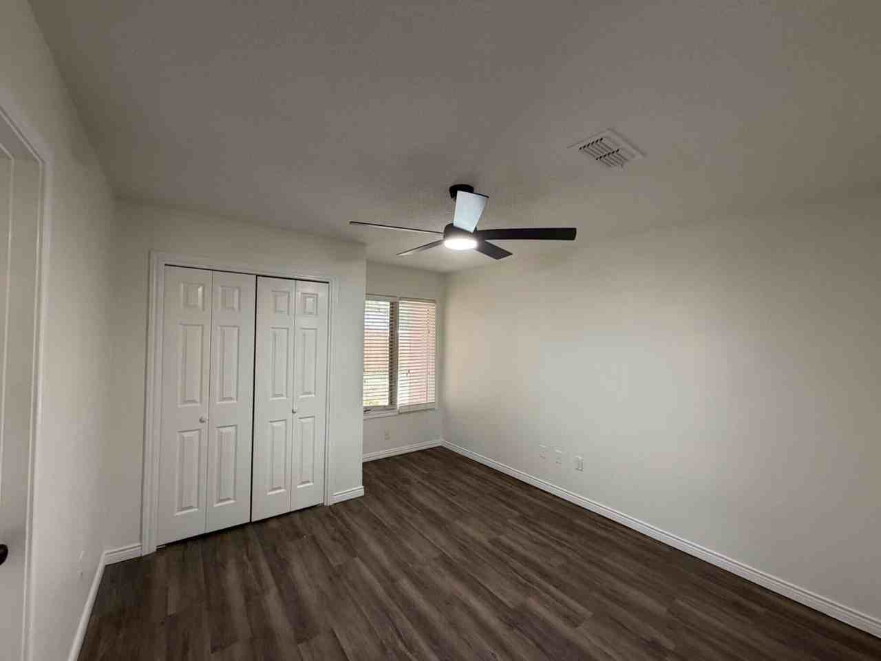 5003 Amherst St - Photo 7 of 19