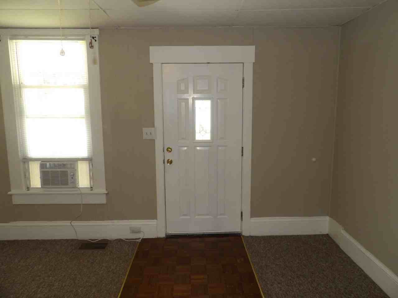 400 Noel Ave - Photo 5 of 38