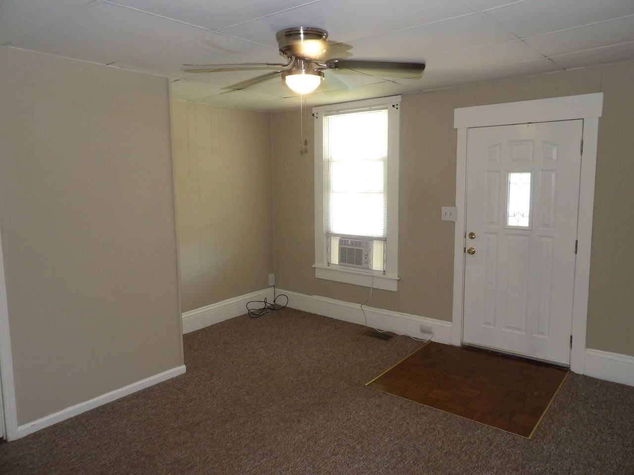 400 Noel Ave - Photo 7 of 38