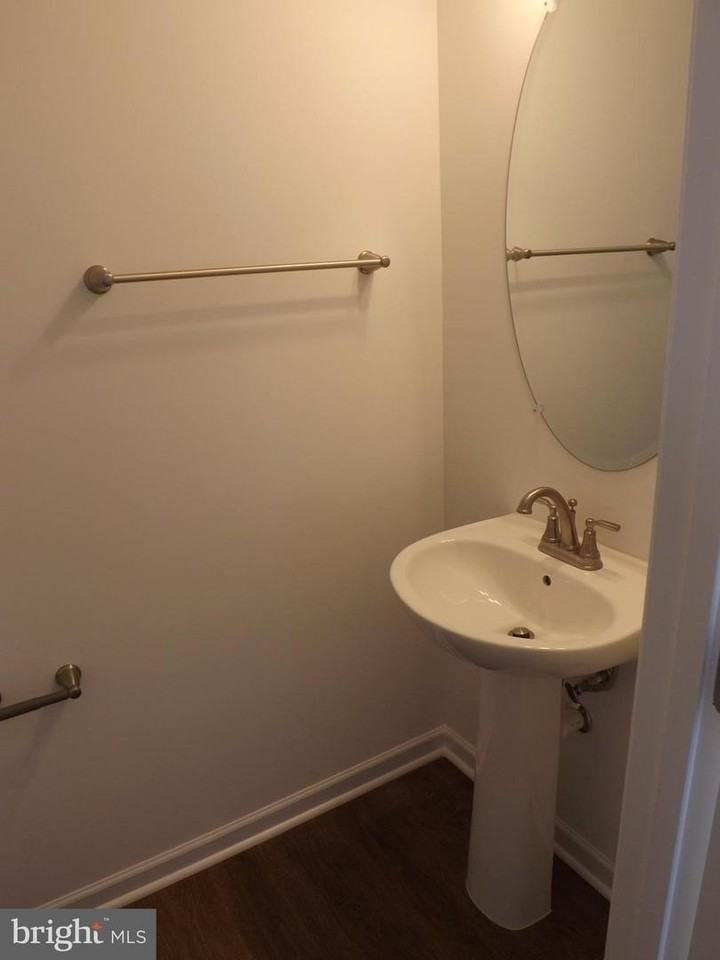 26 Kirby Ct - Photo 6 of 23