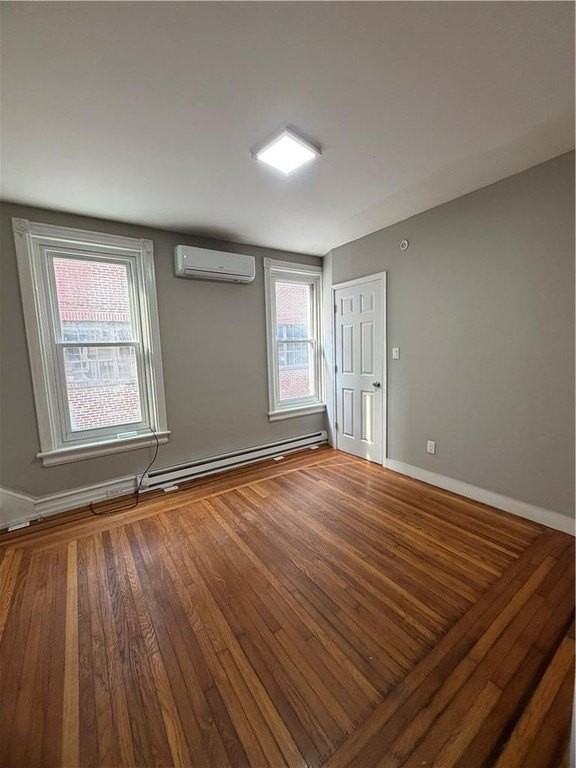 223 N 10th St #1 - Photo 7 of 13