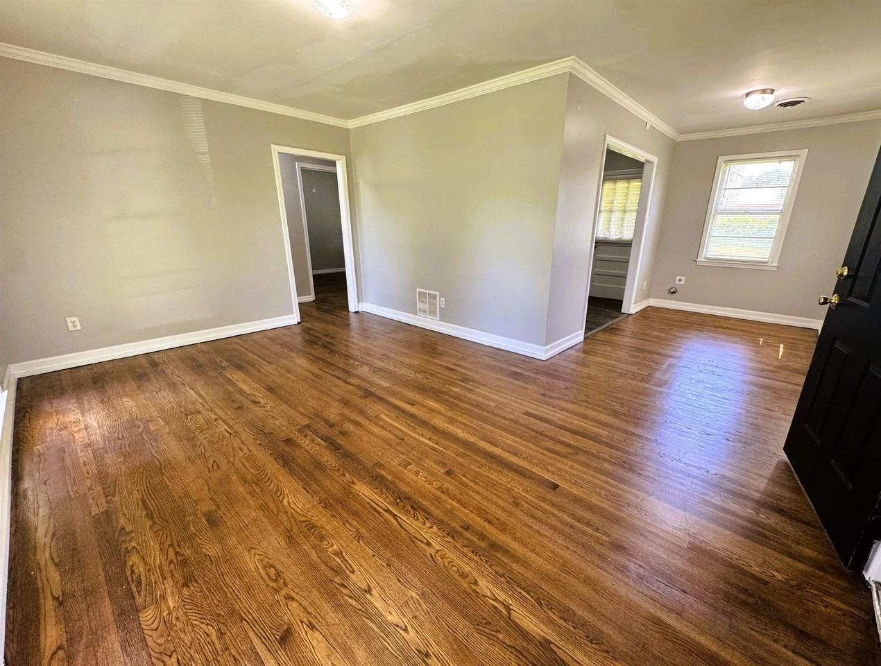 4100 Vaughn Rd - Photo 3 of 13