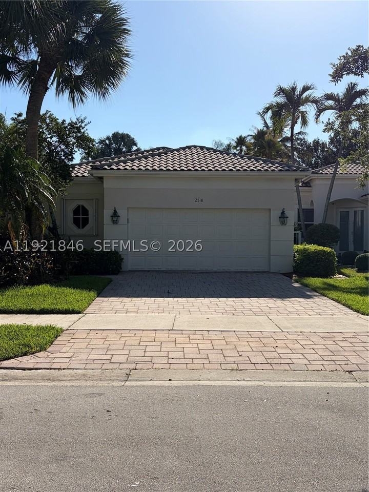 2518 Bay Pointe Ct - Photo 3 of 50