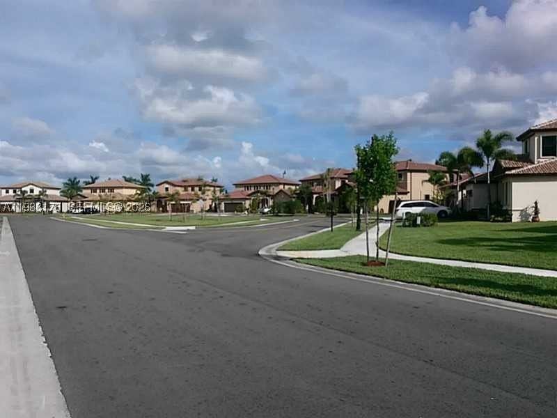 191 Se 35th Ave - Photo 2 of 50