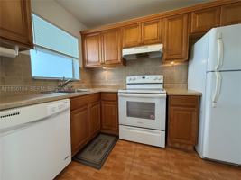 featured image of 8135 Sunrise Lakes Blvd #302