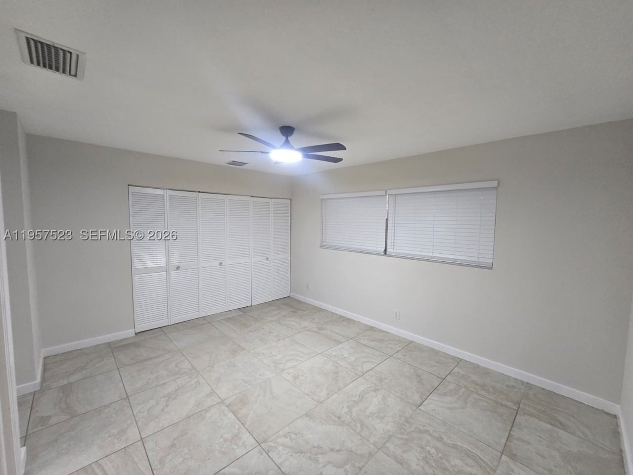 5151 W Oakland Park Blvd #303 - Photo 5 of 48