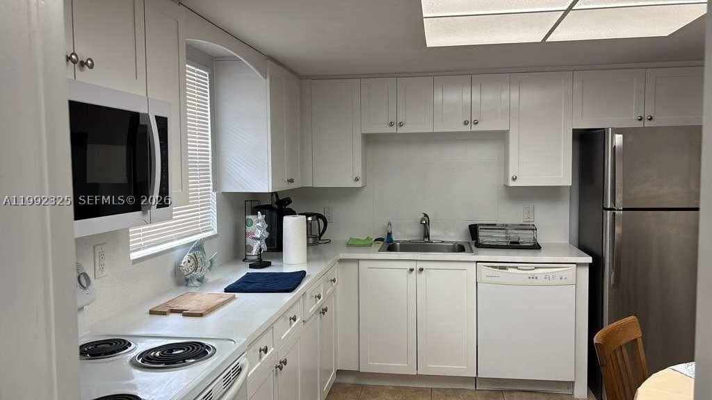 1120 Ne 24th Ave #2 - Photo 6 of 26