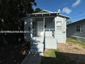 820 21st St #C - Photo 1 of 1