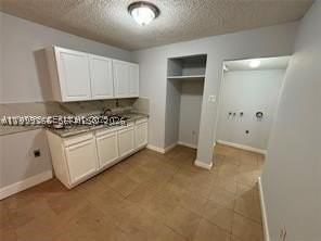 820 21st St #C - Photo 5 of 12