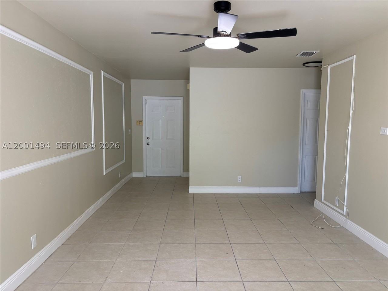5450 Nw 94th Ter - Photo 7 of 32