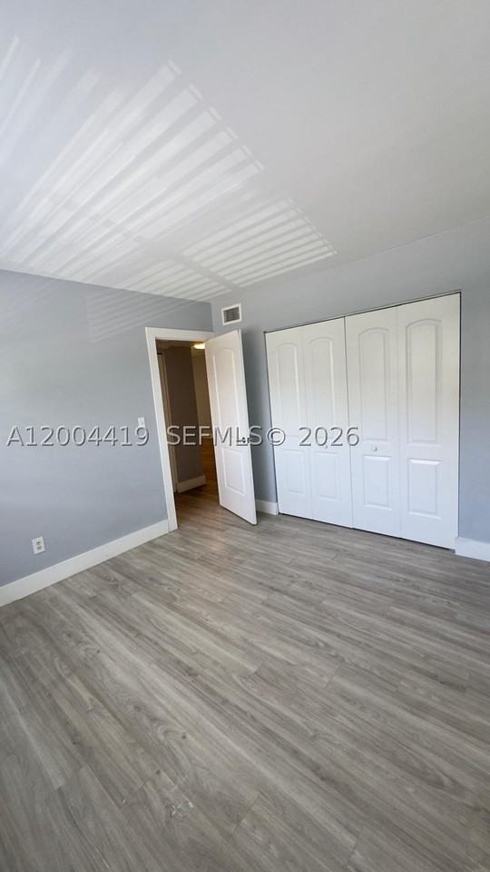 1421 Nw 45th St #5 - Photo 6 of 8