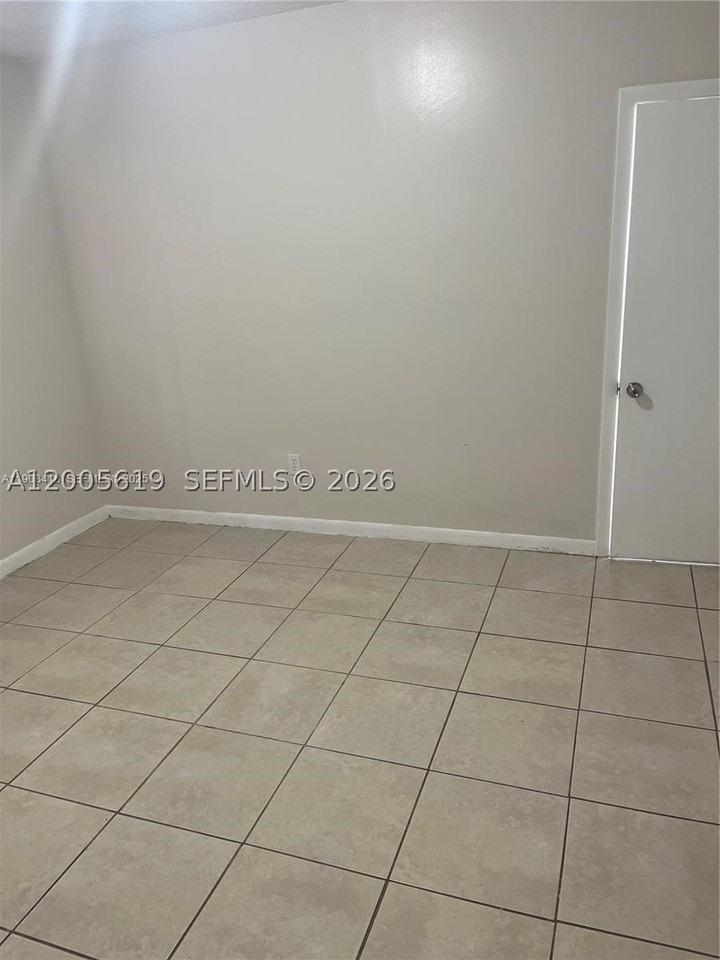 2255 W 55th St #2 - Photo 4 of 13