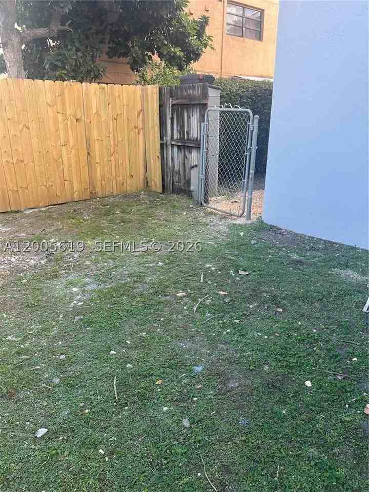 2255 W 55th St #2 - Photo 5 of 13