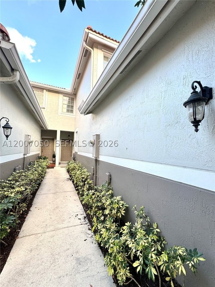 3742 San Simeon Cir #3742 - Photo 5 of 12