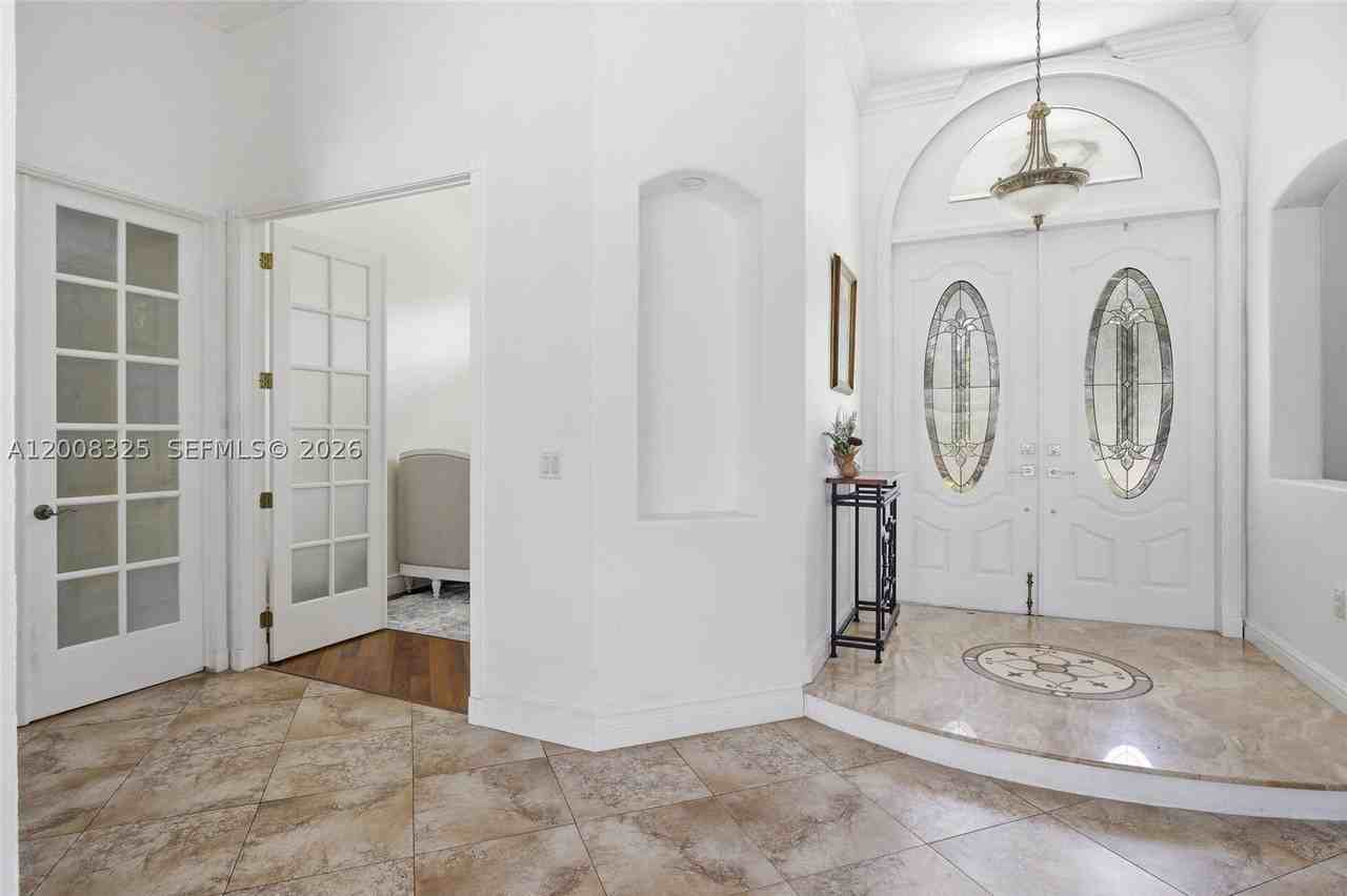 20401 Sw 48th Pl - Photo 4 of 50