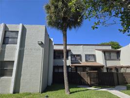featured image of 10020 Nw 9th Street Cir #102
