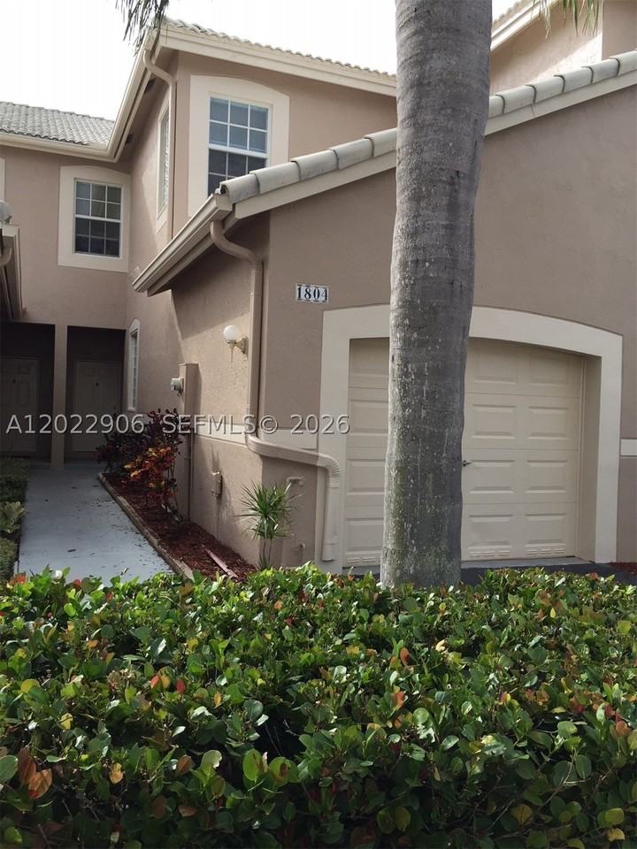 1804 Salerno Cir #1804 - Photo 3 of 31
