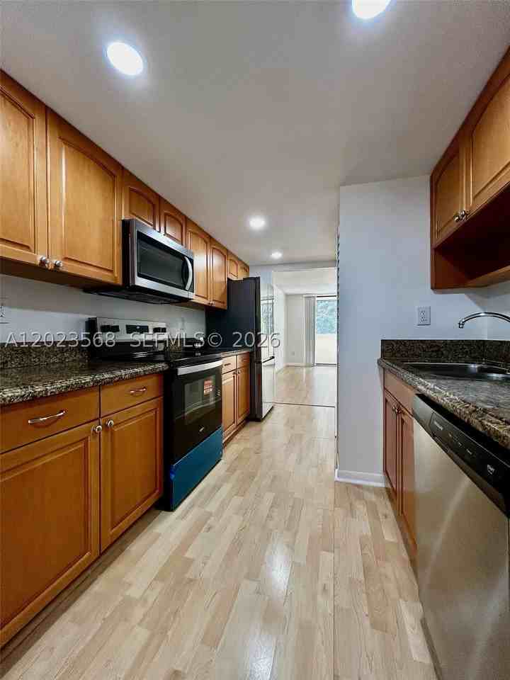 7451 Nw 16th St #304 - Photo 2 of 50