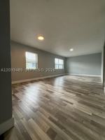 featured image of 1532 Sw 5th Pl #D