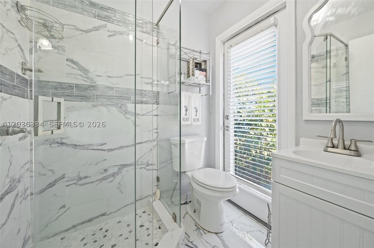 5120 Sw 26th Ave #1-2 - Photo 4 of 14